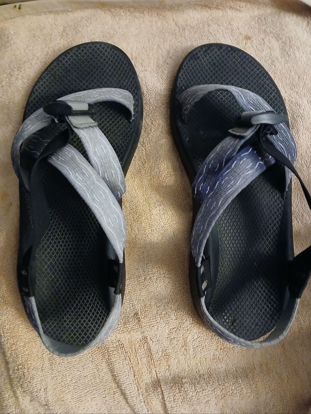 Chaco Sandals Mens  Gray Strap Outdoors Beach Hiking Water Sports  Very Good 12M